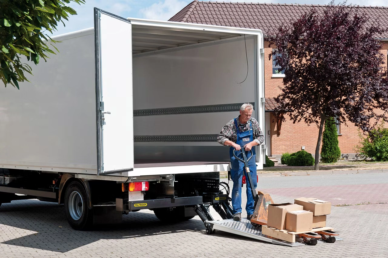 MBB C 1000 SPL / SPR Cantilever Tail Lift