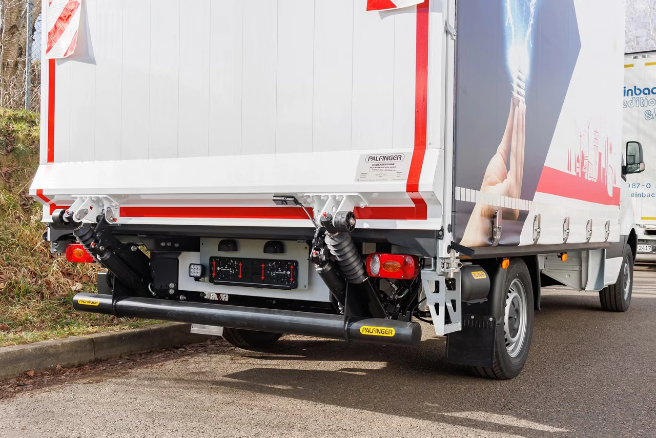 MBB PTC 750 S Cantilever Tail Lift