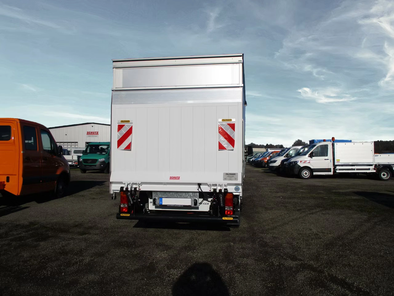 MBB PTC 750 S Cantilever Tail Lift