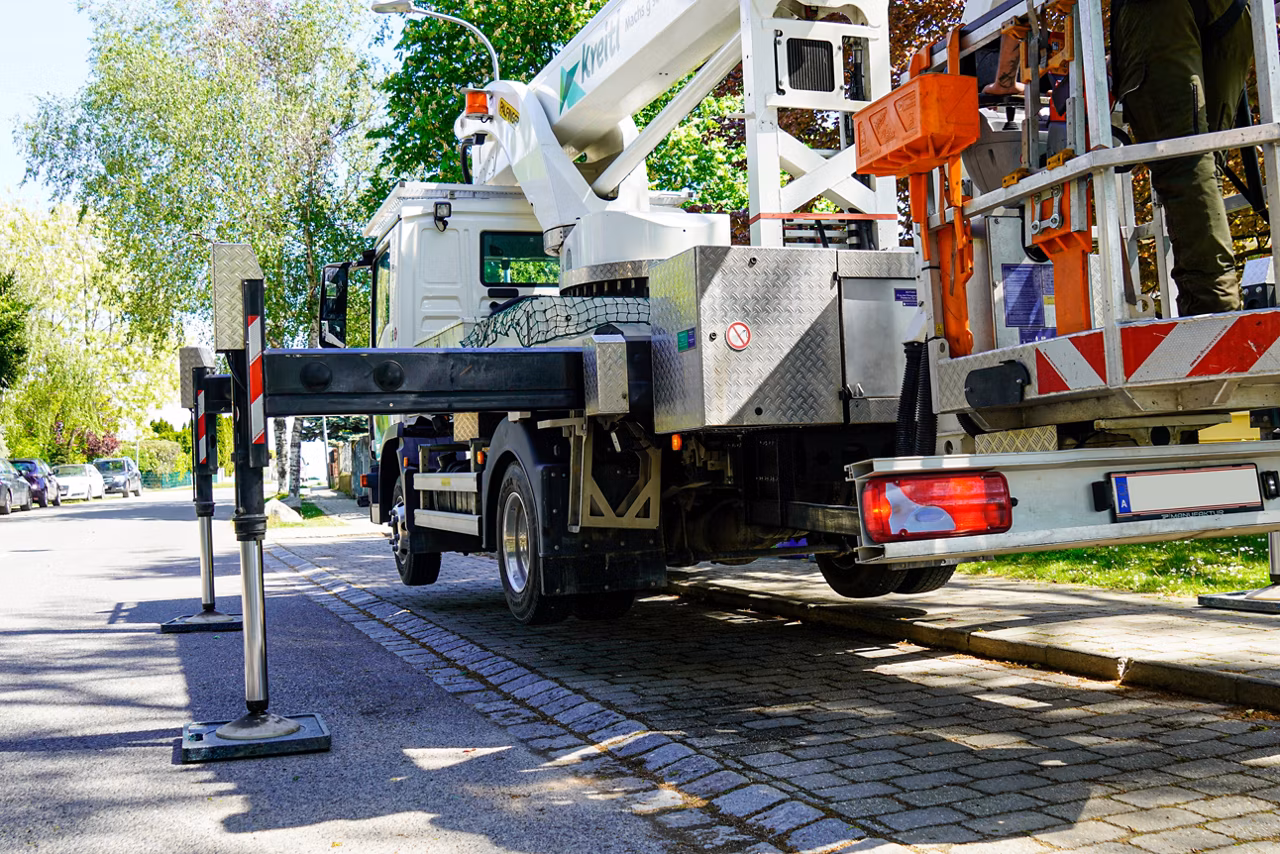 Auto hydraulic lift Palfinger P 300 KS Facelift