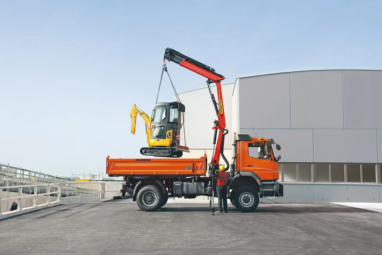 Medium Loader Crane PK 11002