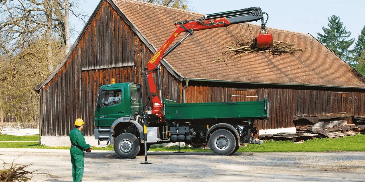Легкий кран-маніпулятор PK 9002 EH