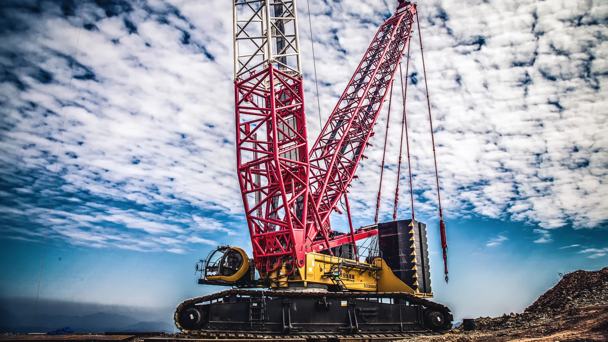 Over 350T Lattice Boom Crawler Crane