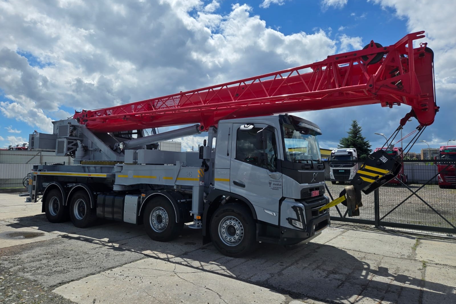 New truck-mounted crane with lifting capacity 50t is ready for handing-over